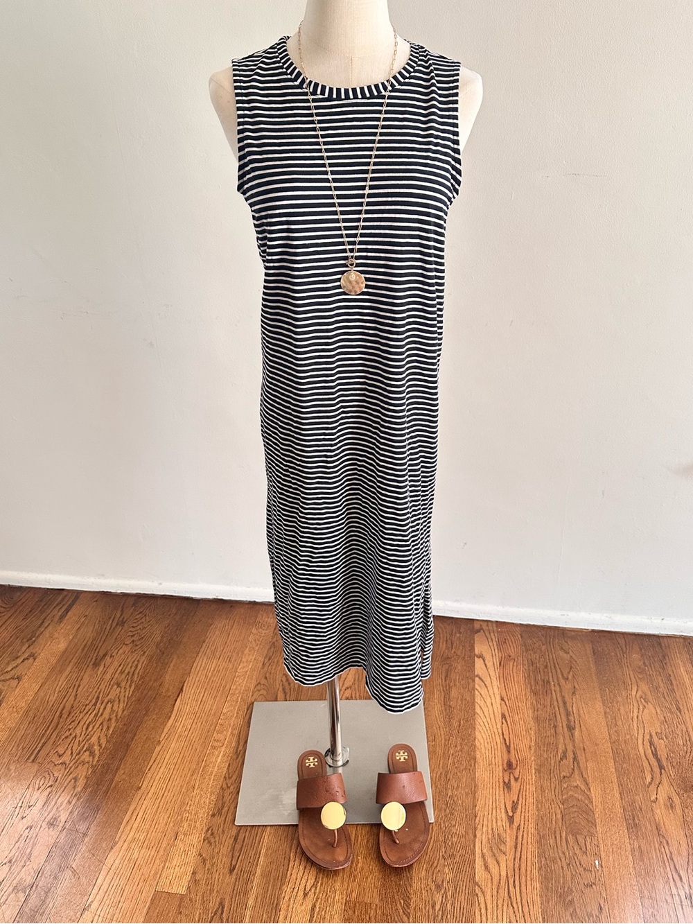 Love, Hanna Navy & White Striped Sleeveless Midi Dress Side Slit Stretch Knit M